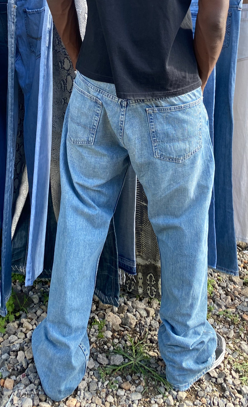 90’s Wrangler Originals W30 H44 L43