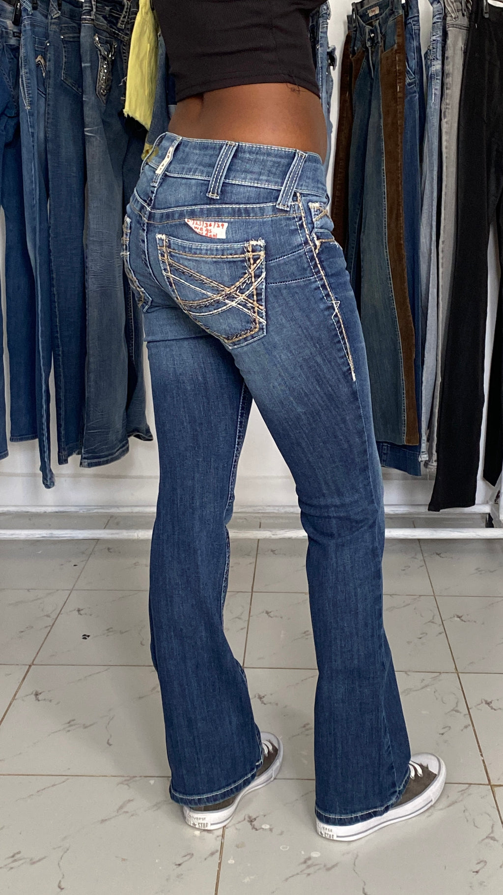 Ariat real W26 H38 L39