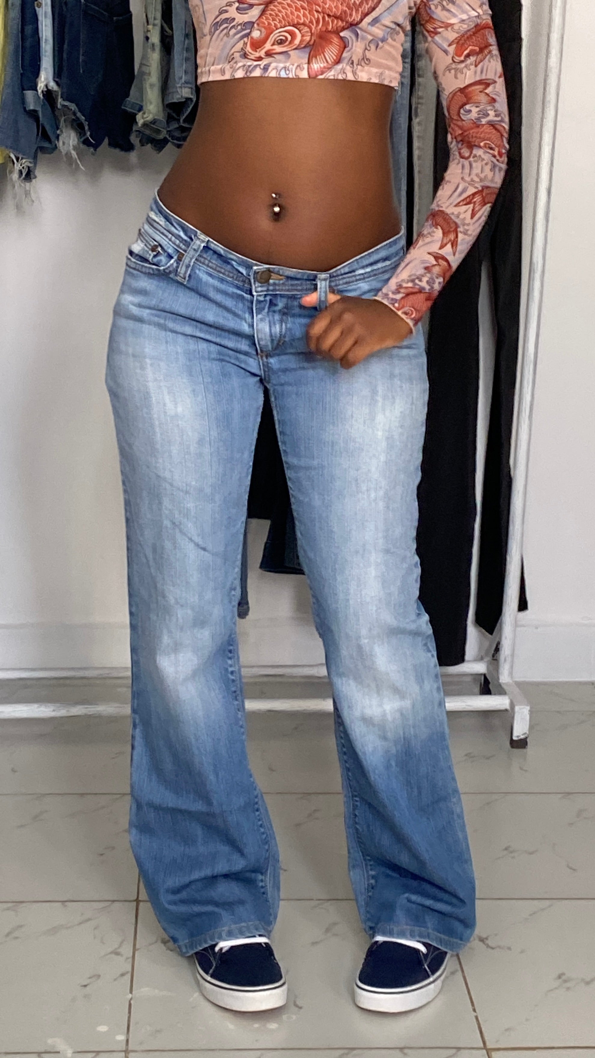 Joe’s W30 H 38 L 39