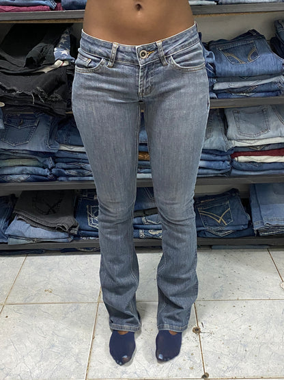Hurley W26 H32 L38