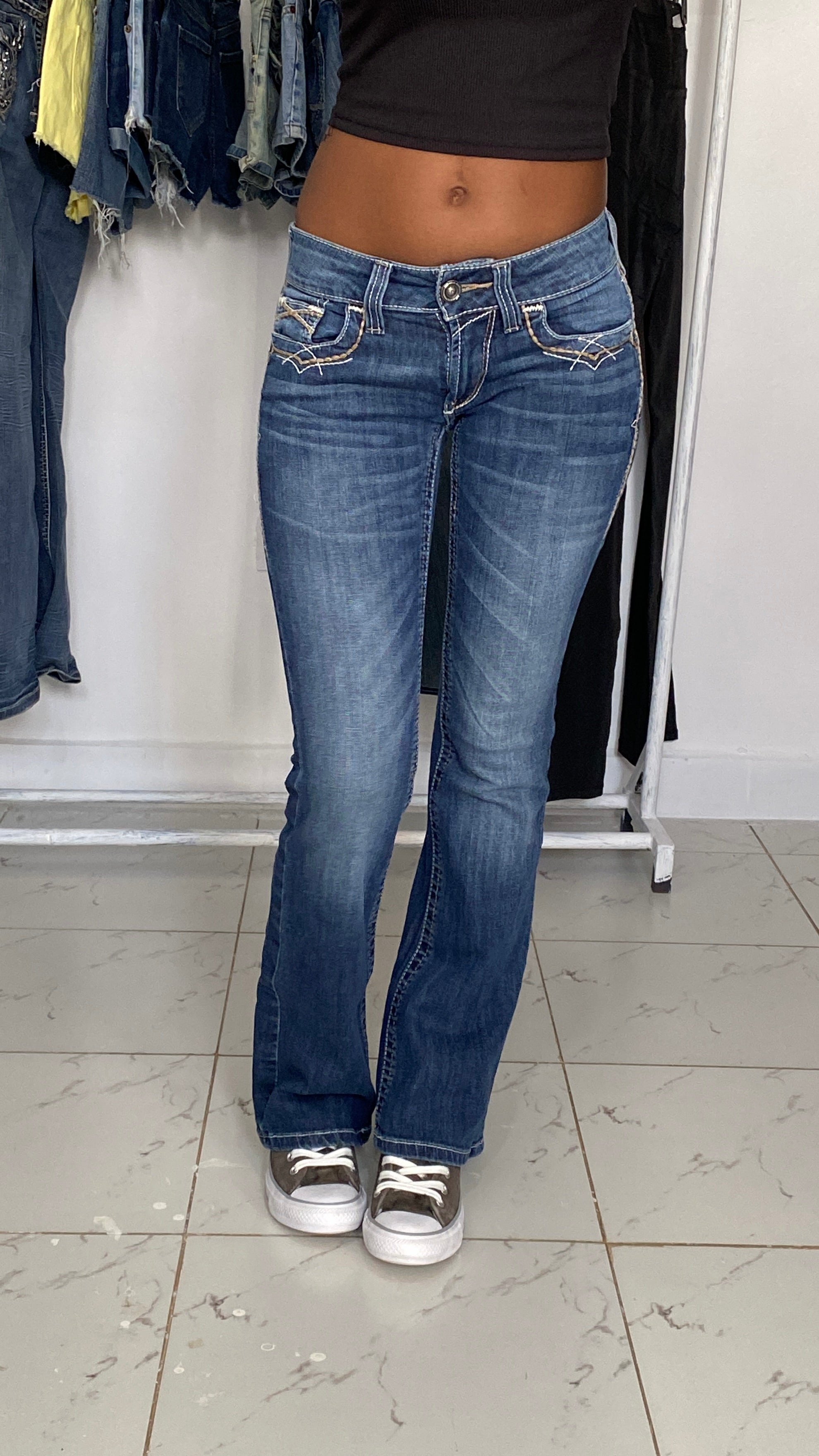 Ariat real W26 H38 L39