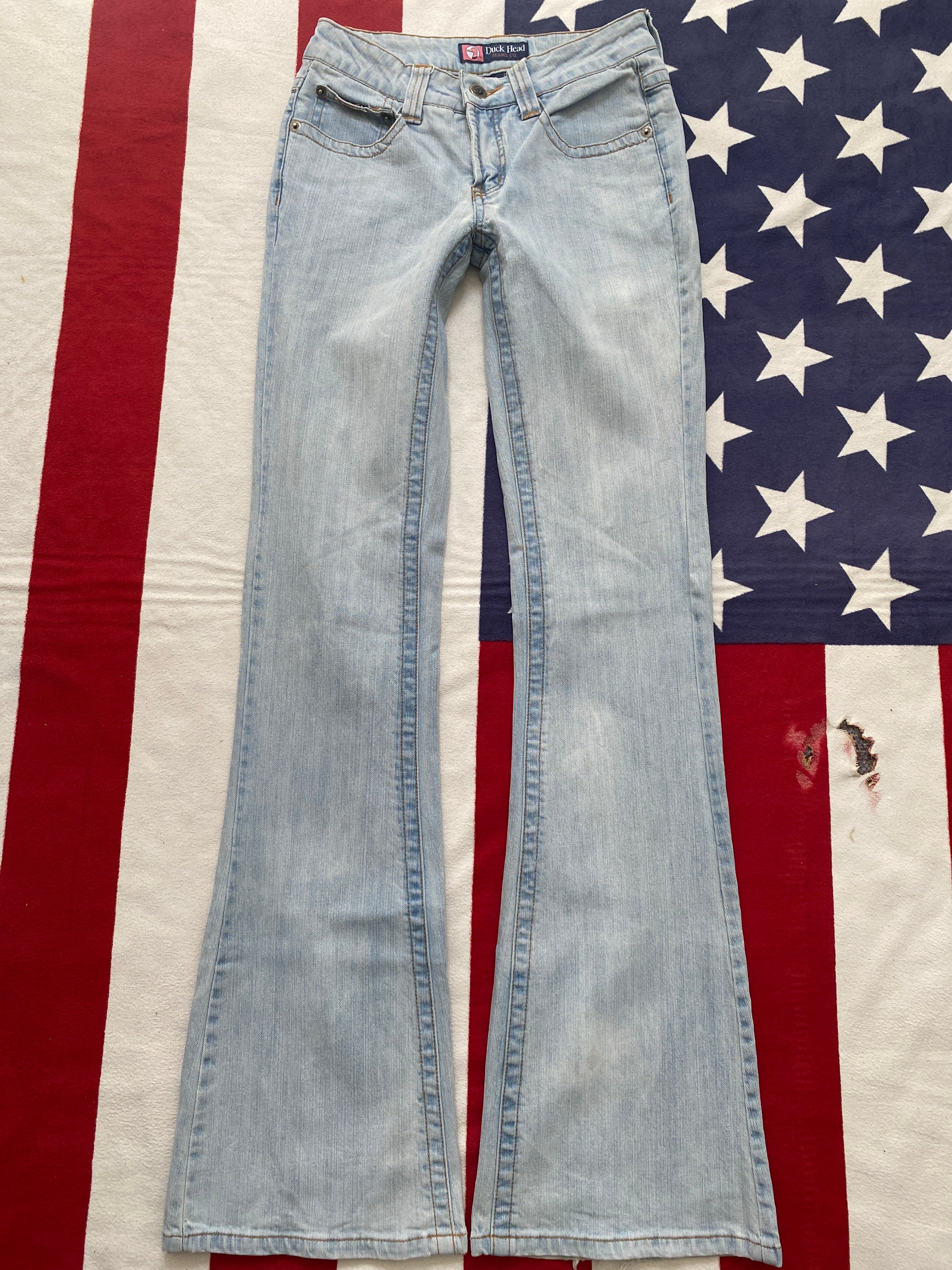 Duck Head W24 H34 L42