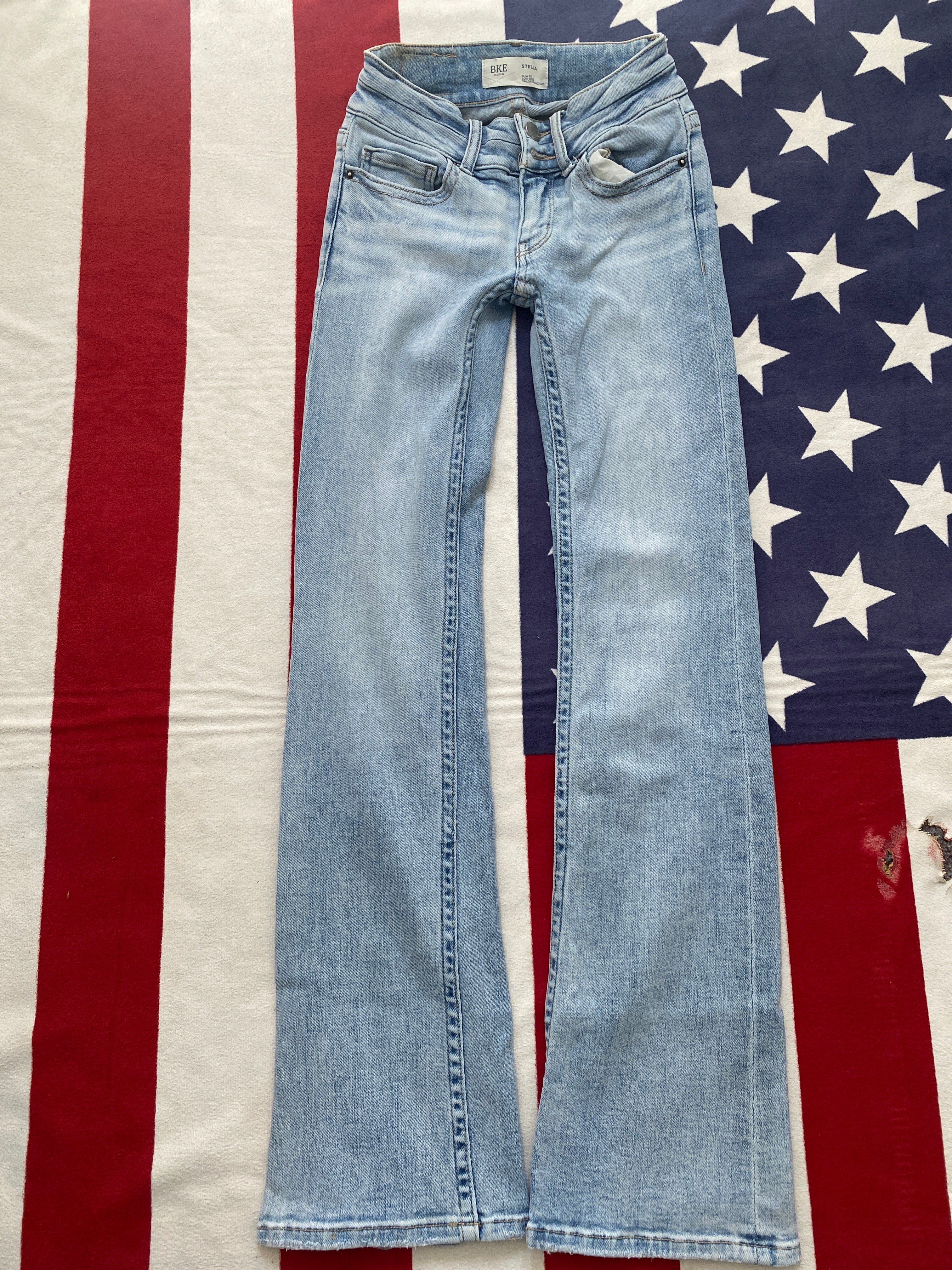 BKE Stella W22 H30 L39