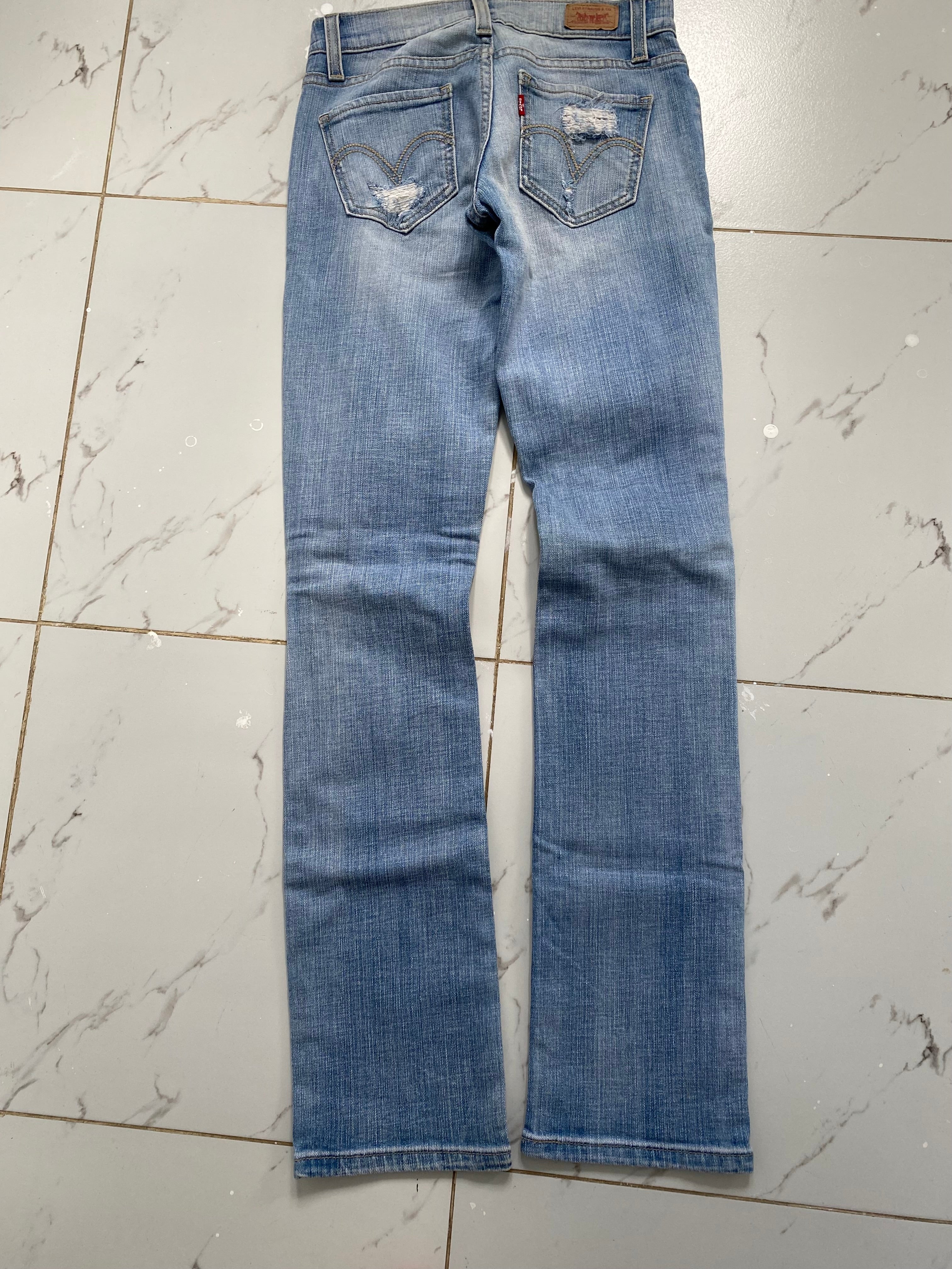 Levi Strauss & Co. (Levi’s) W26/32/40/010