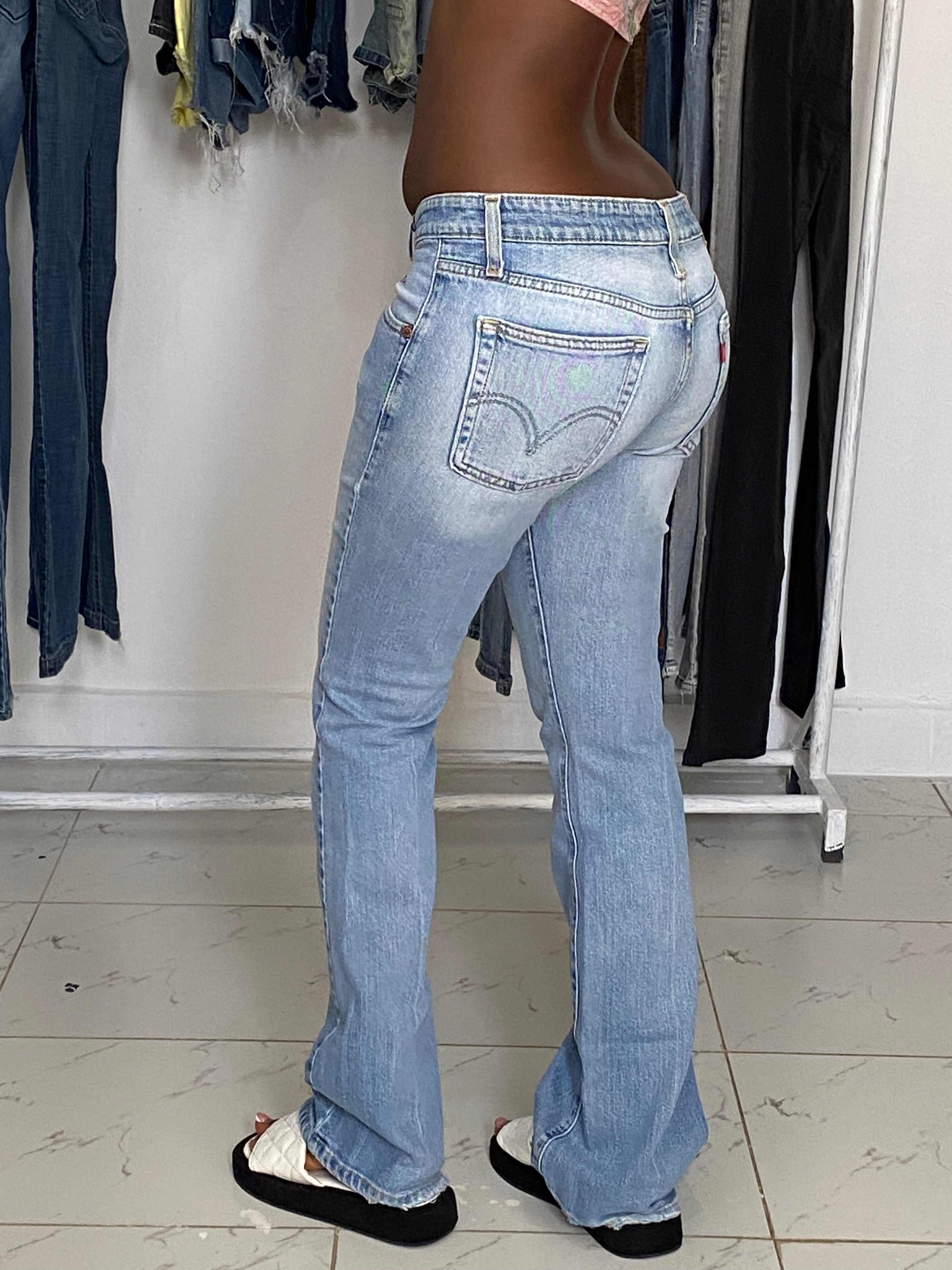 Levi Strauss W28 H36 L40