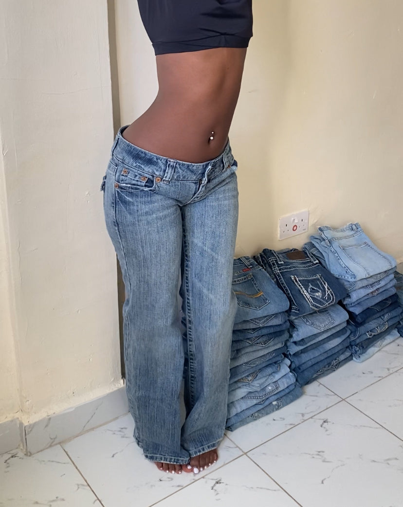 American Eagle W30 H38 L37