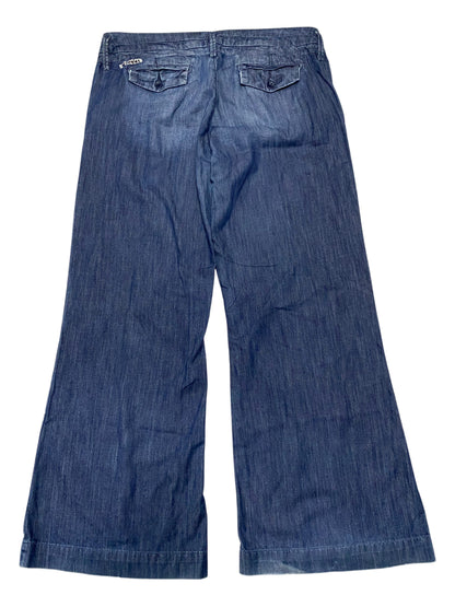 AMERICAN EAGLE W38 H46 L43