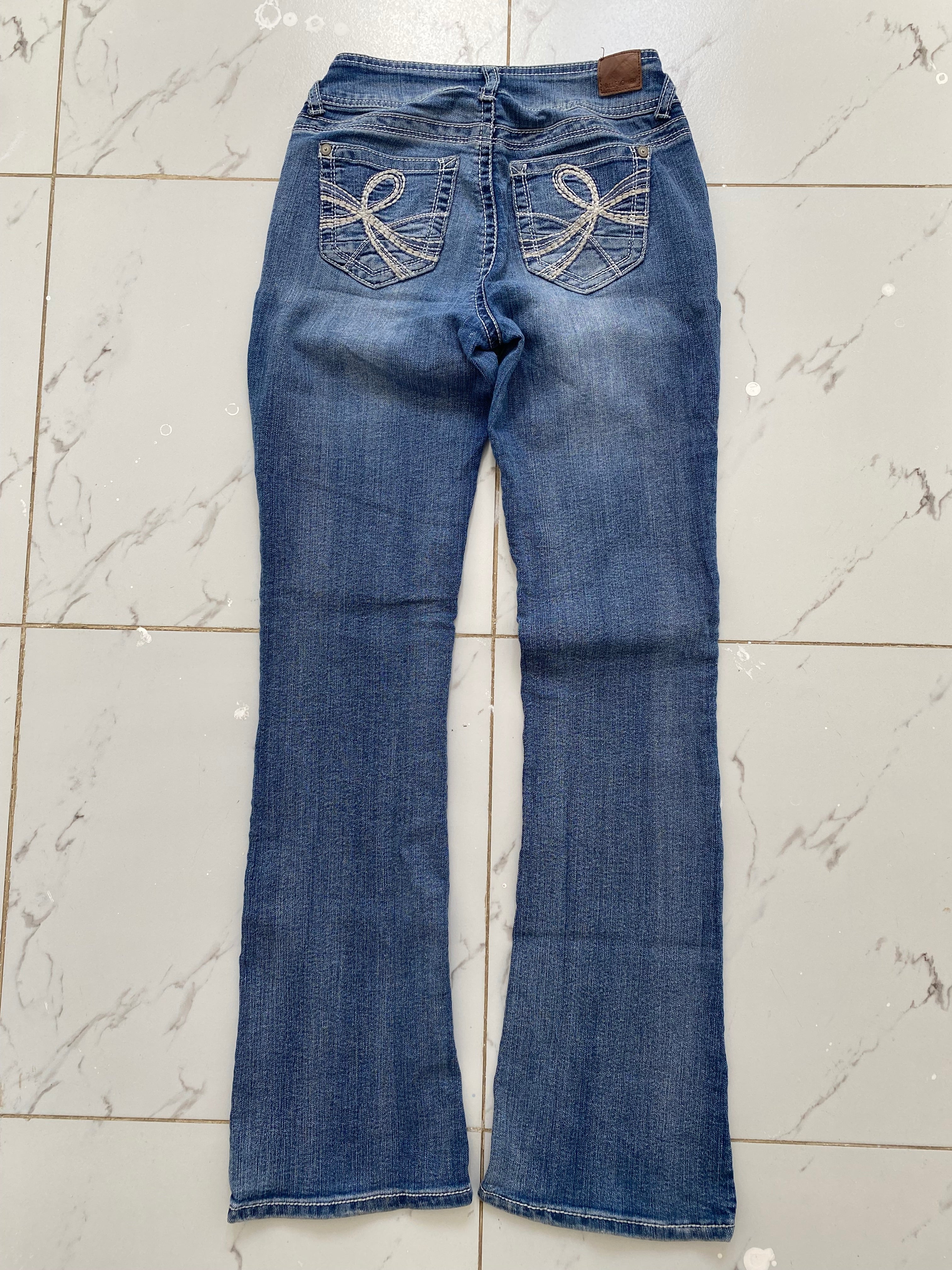 Wallflower W24/36/39