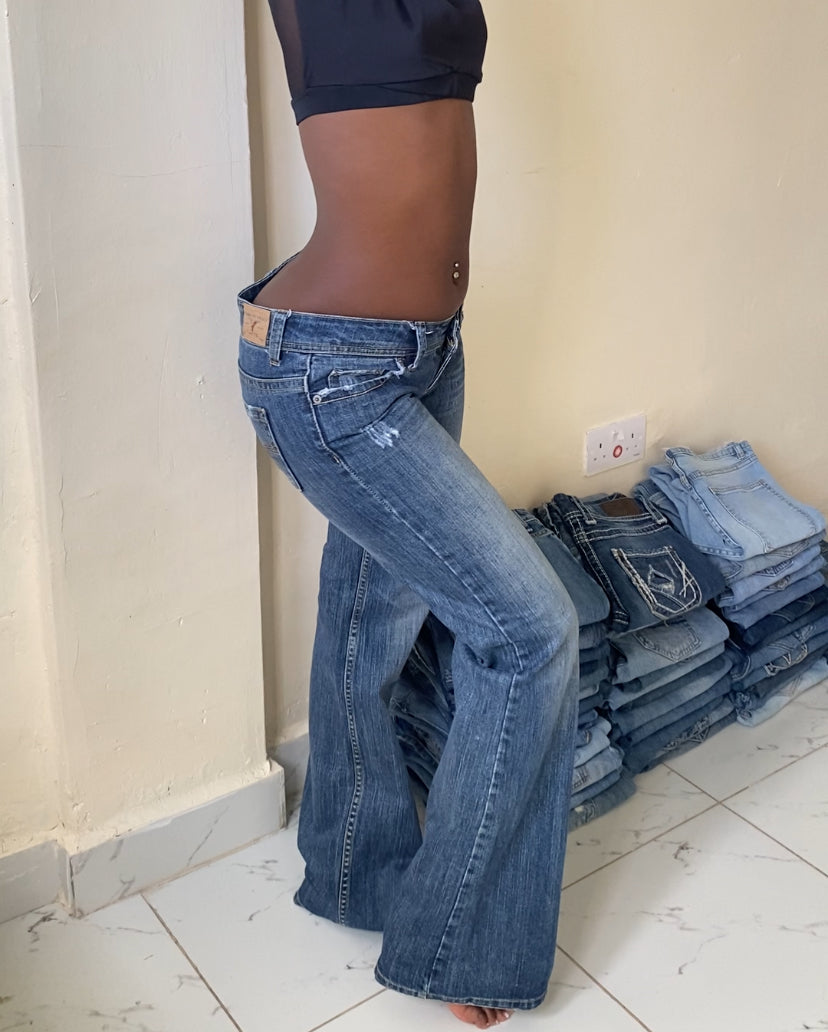 American Eagle W28 H36 L38