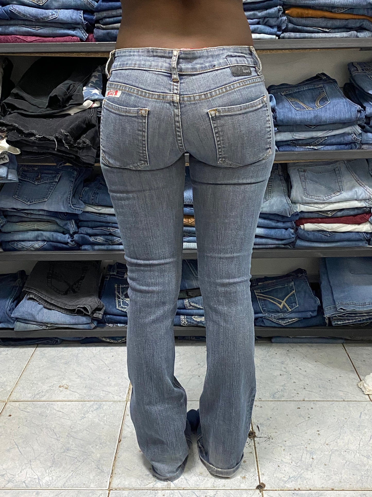 Hurley W26 H32 L38