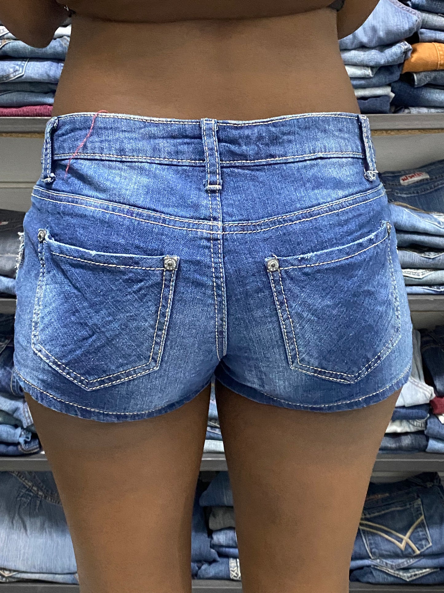 Hippie Laundry W28 H36