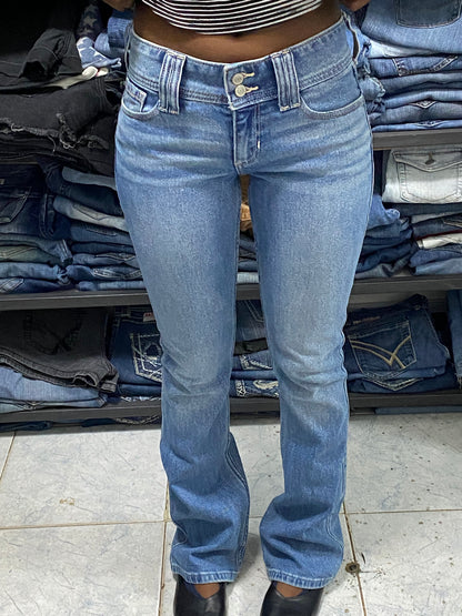 Hollister W26 H30 L40