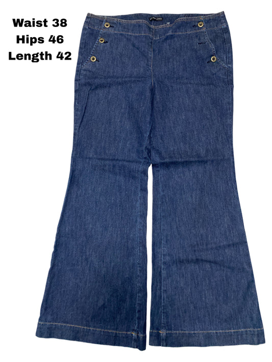 New York Company W38 H48 L42