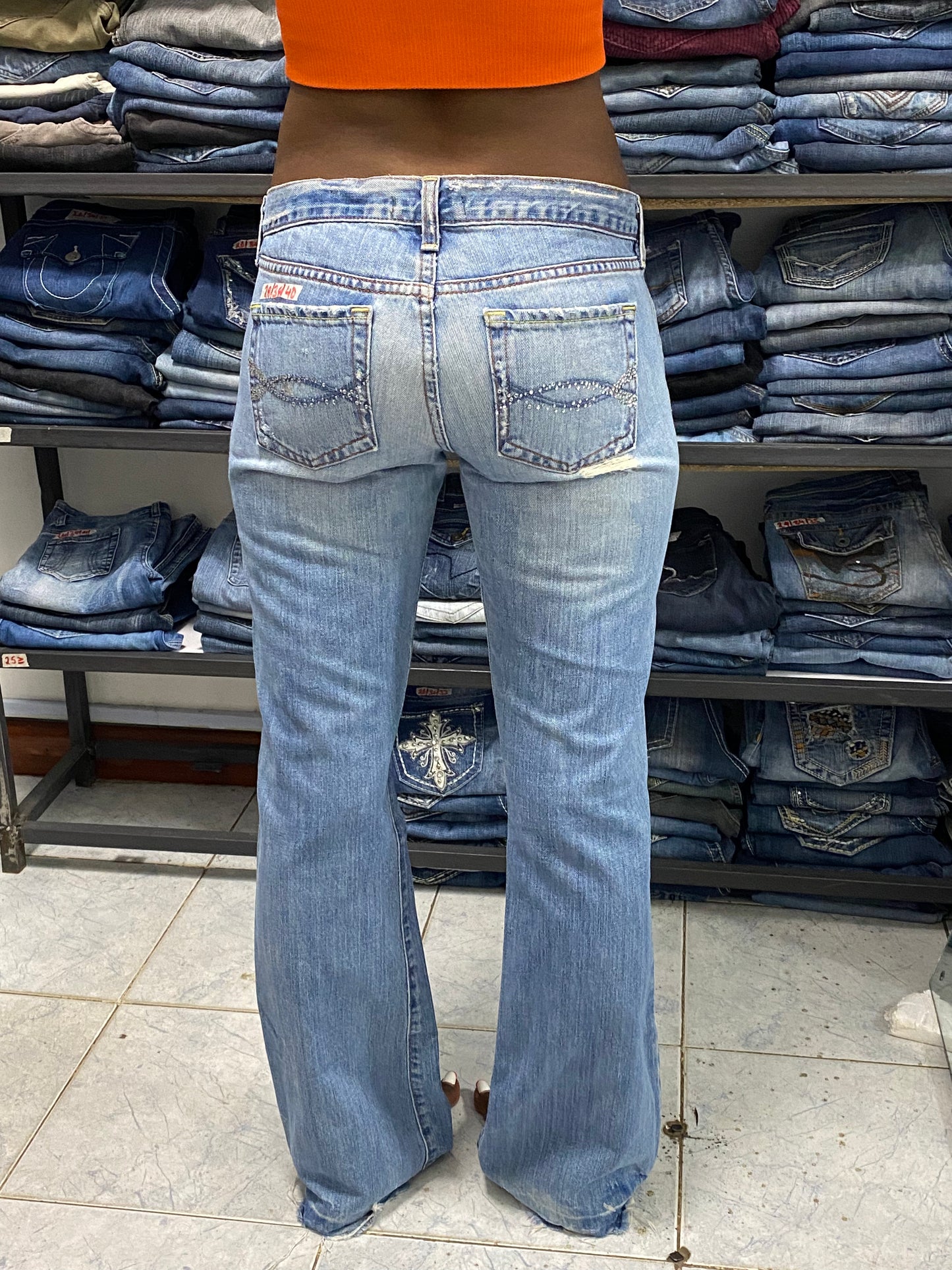 Abercrombie W28 H38 L40