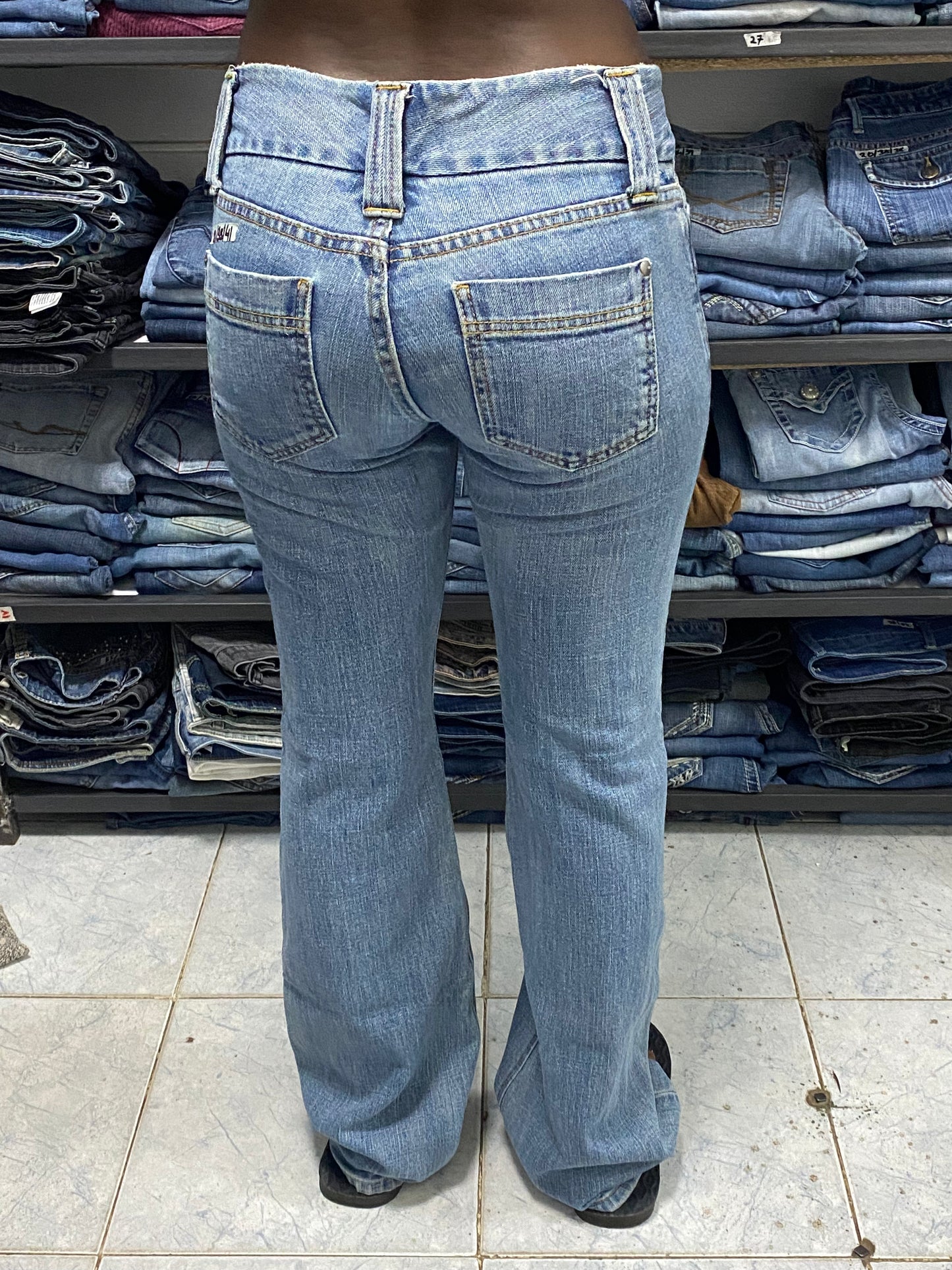 Gap W28 H38 L41
