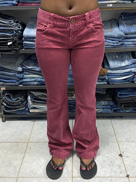American Eagle W28 H38 L40
