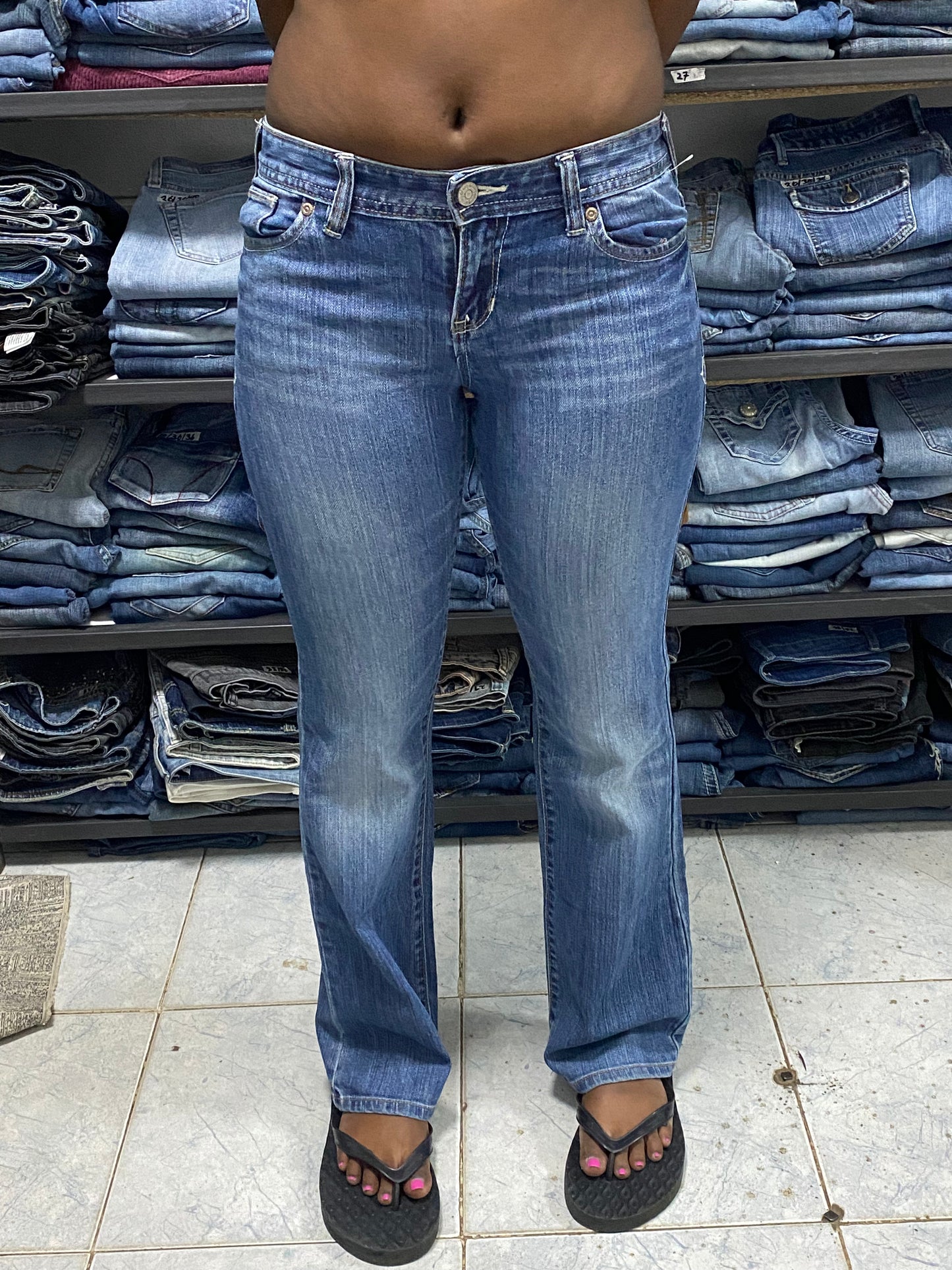 Old Navy W28 H38 L39
