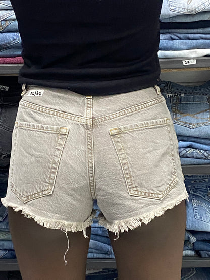 Pacsun W22 H32